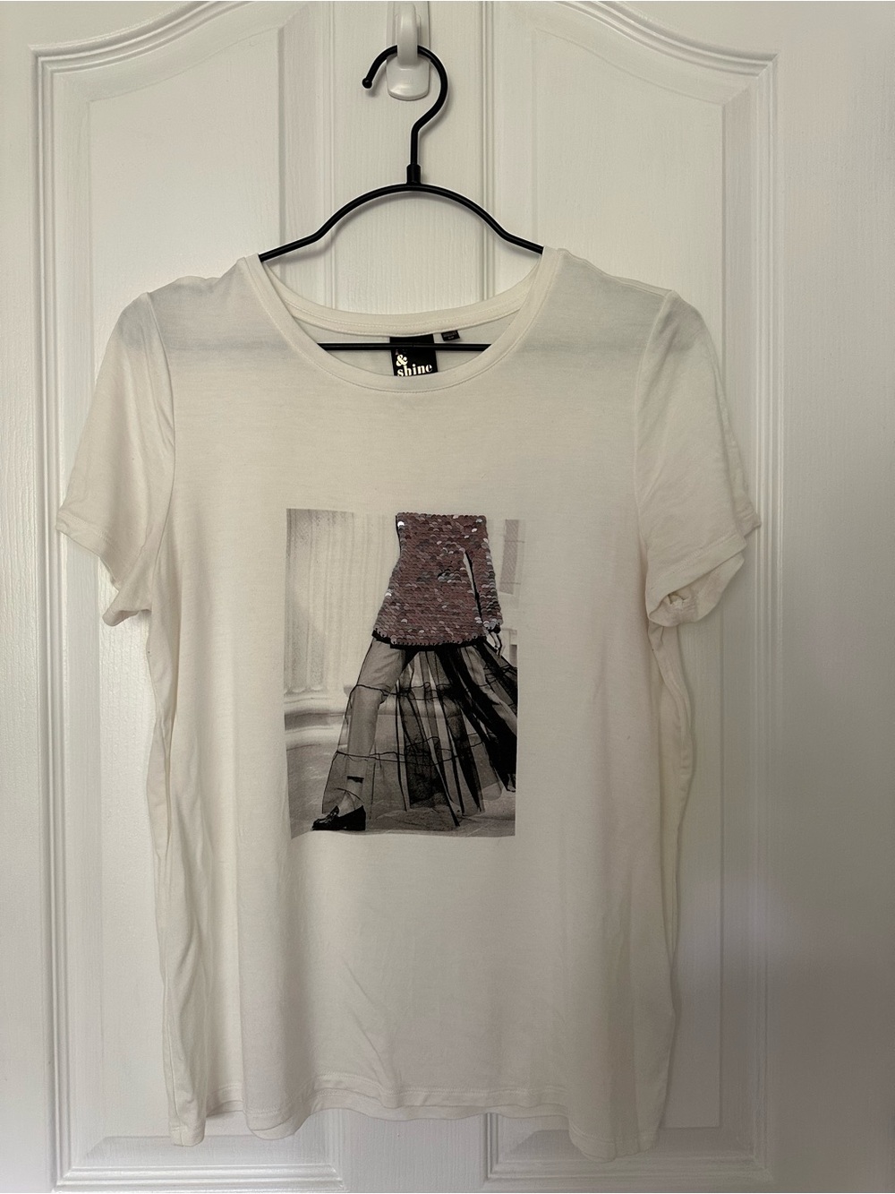Rock & Shine by Reitmans flip sequin tee
